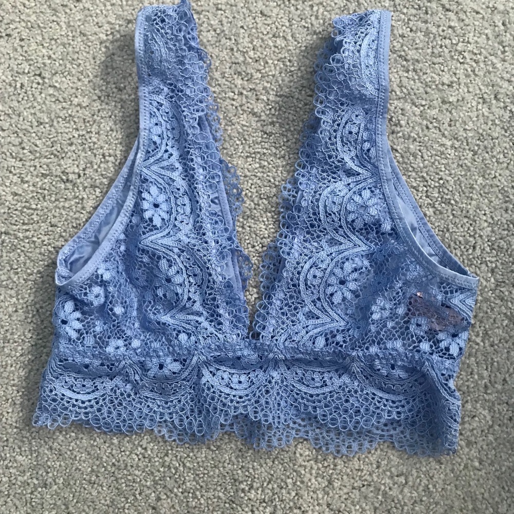 NWOT BLUE BRALETTE S